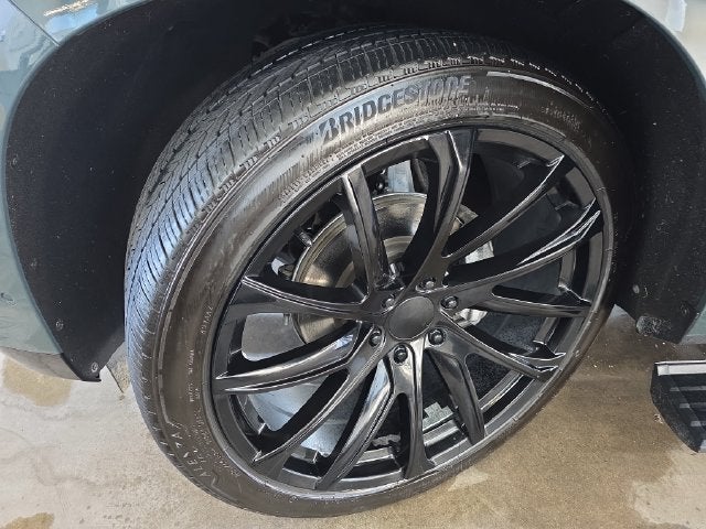 2025 Cadillac Escalade ESV Sport