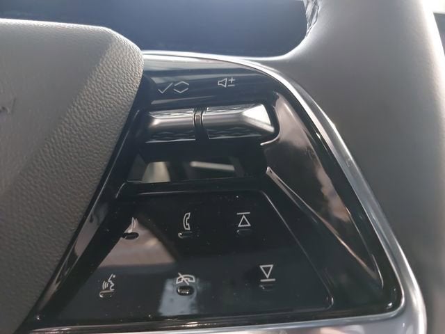 2025 Cadillac ESCALADE IQ Luxury 1