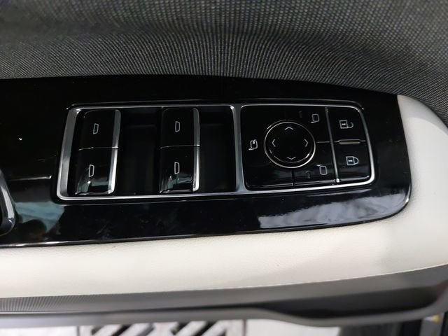 2025 Cadillac ESCALADE IQ Luxury 1