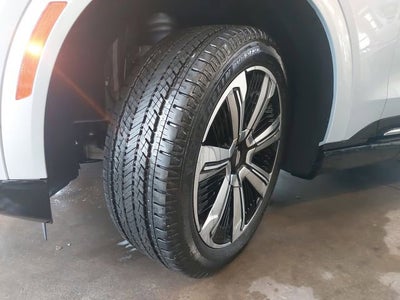 2025 Cadillac ESCALADE IQ Luxury 2