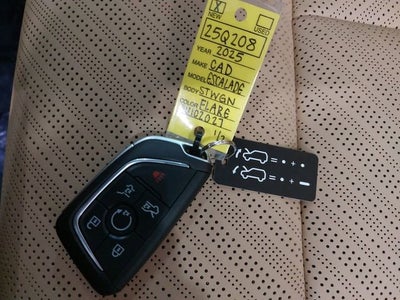 2025 Cadillac ESCALADE IQ Luxury 2