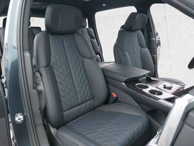 2025 Cadillac ESCALADE IQ Sport 1