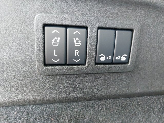 2025 Cadillac ESCALADE IQ Sport 1