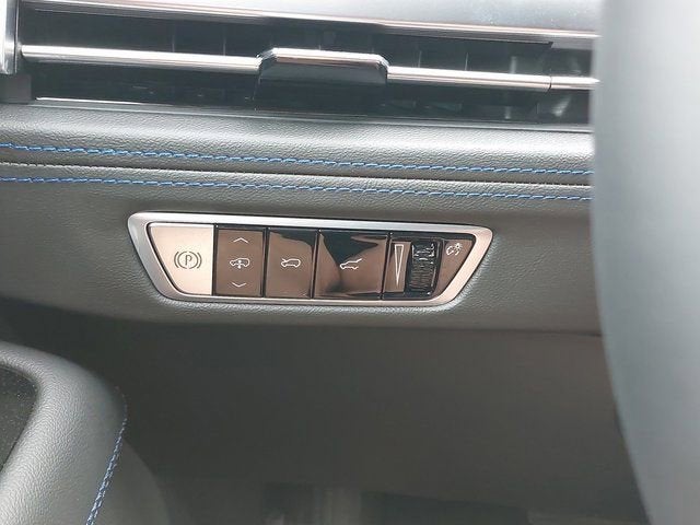 2025 Cadillac ESCALADE IQ Sport 1