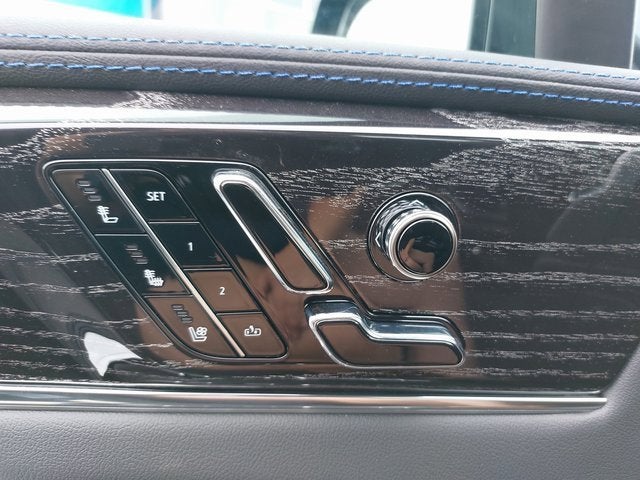 2025 Cadillac ESCALADE IQ Sport 1