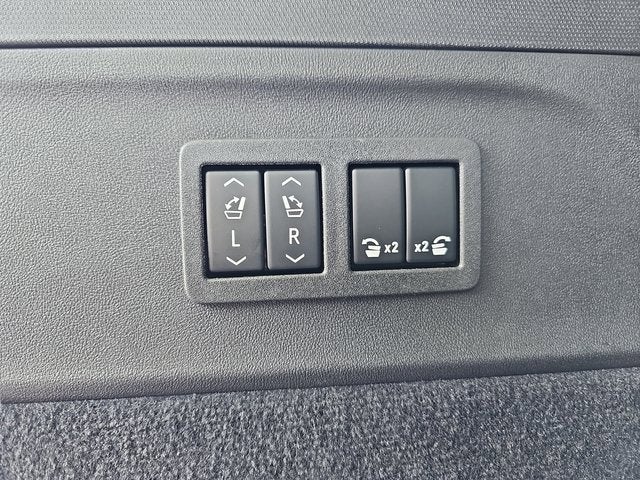 2026 Cadillac ESCALADE IQ Sport