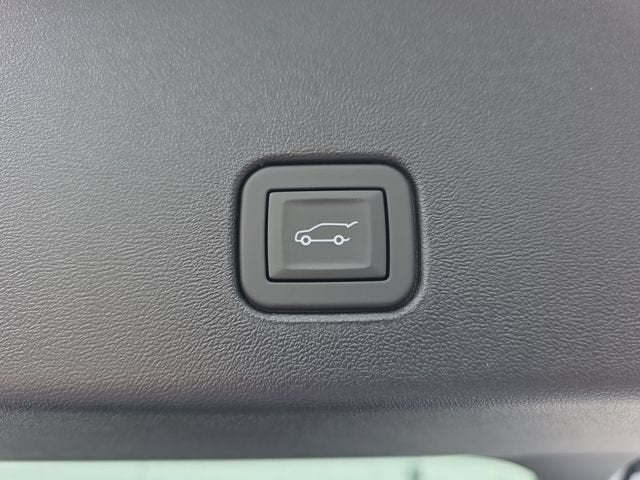 2027 Cadillac OPTIQ Luxury