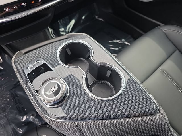 2027 Cadillac OPTIQ Luxury