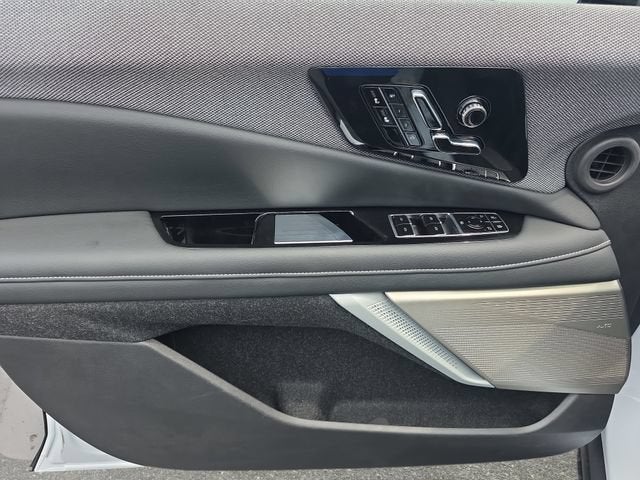 2027 Cadillac OPTIQ Luxury