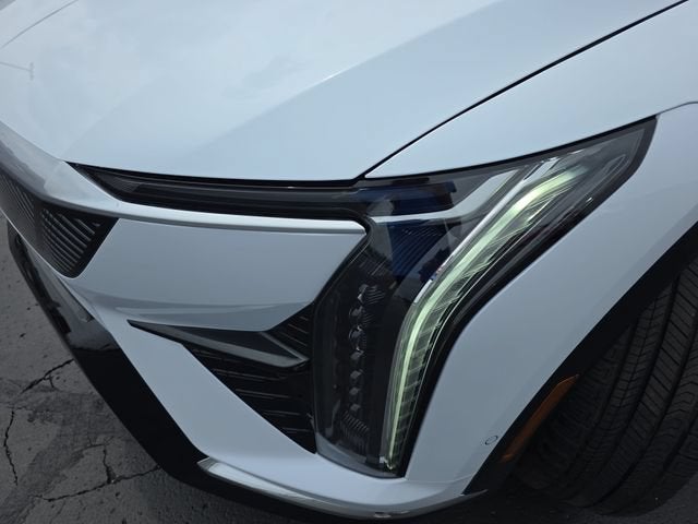 2027 Cadillac OPTIQ Luxury