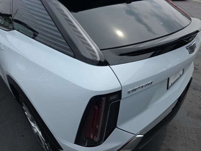 2027 Cadillac OPTIQ Luxury