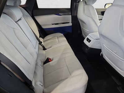 2026 Cadillac OPTIQ Premium Luxury