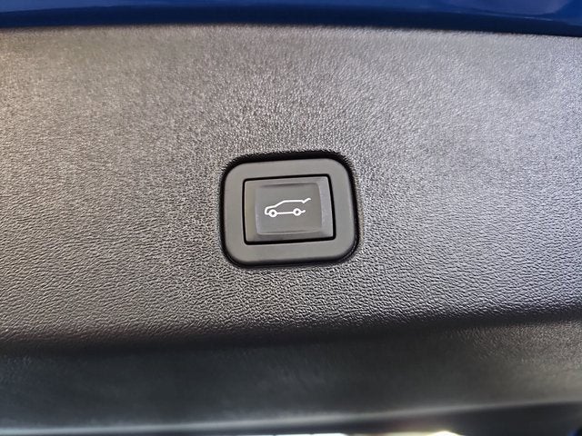 2026 Cadillac OPTIQ Premium Luxury