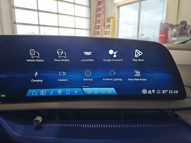 2026 Cadillac OPTIQ Premium Luxury