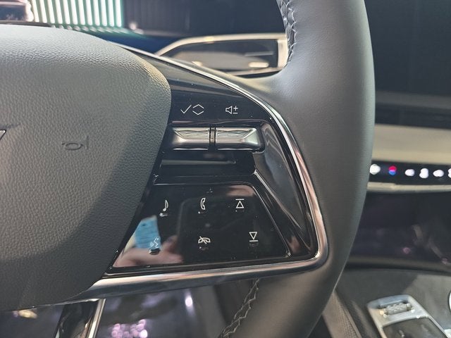 2026 Cadillac OPTIQ Premium Luxury