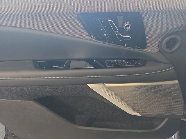 2026 Cadillac OPTIQ Premium Luxury