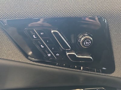 2026 Cadillac OPTIQ Premium Luxury