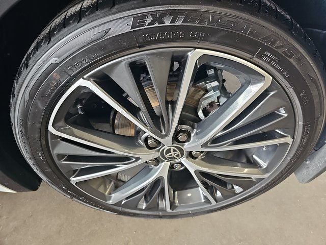 2024 Toyota Prius XLE