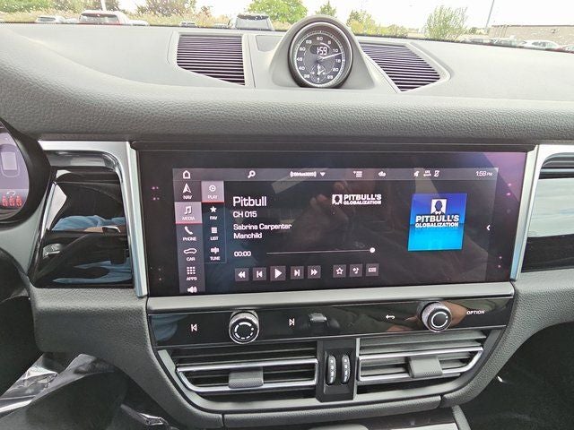 2024 Porsche Macan AWD