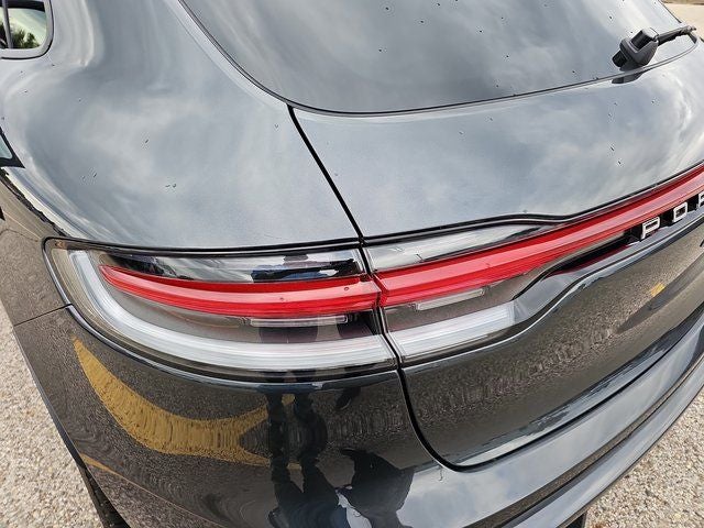 2024 Porsche Macan AWD