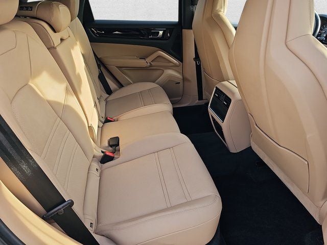 2023 Porsche Cayenne AWD