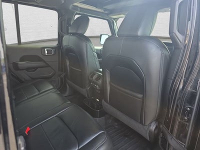 2022 Jeep Wrangler Unlimited Sahara Altitude