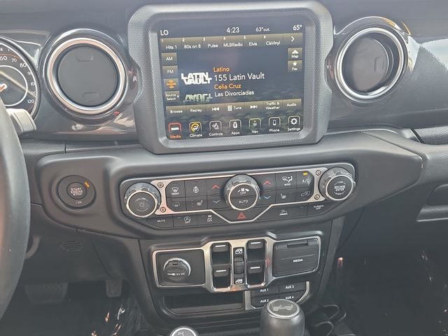 2022 Jeep Wrangler Unlimited Sahara Altitude