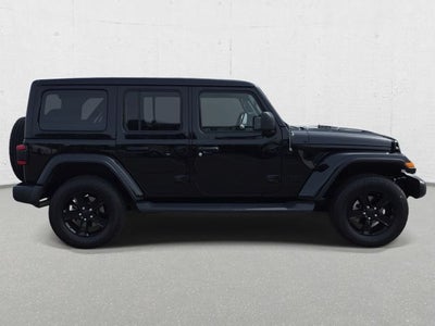 2022 Jeep Wrangler Unlimited Sahara Altitude