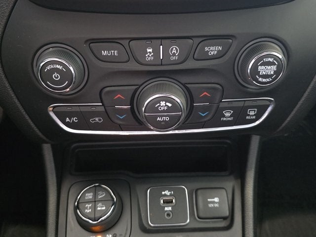 2022 Jeep Cherokee Trailhawk