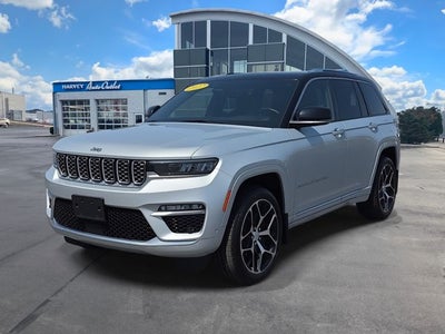 2022 Jeep Grand Cherokee Summit