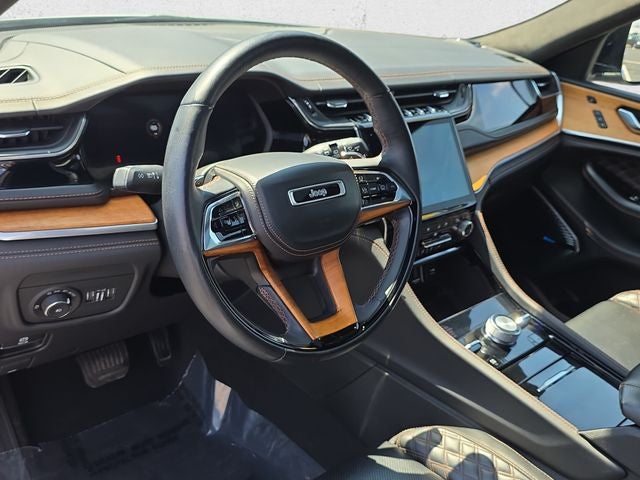 2022 Jeep Grand Cherokee Summit