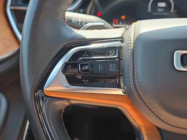 2022 Jeep Grand Cherokee Summit
