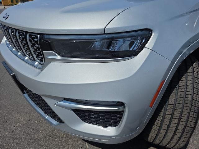 2022 Jeep Grand Cherokee Summit