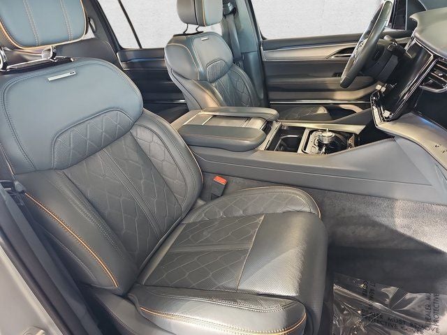 2023 Jeep Grand Wagoneer Series III