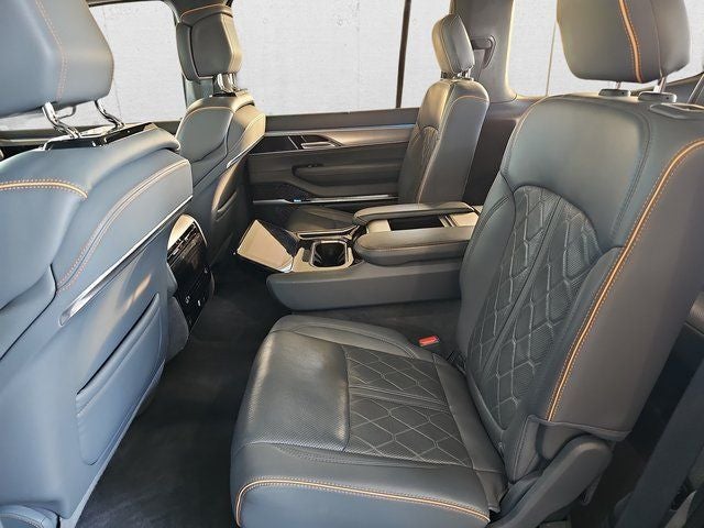 2023 Jeep Grand Wagoneer Series III