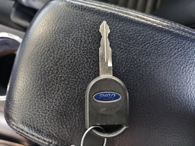 2003 Ford Thunderbird Base