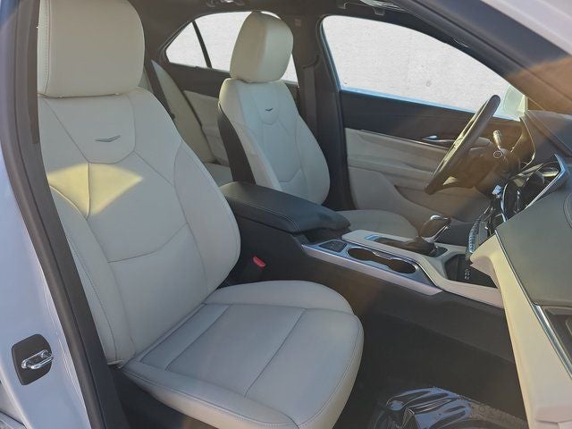 2022 Cadillac CT4 Premium Luxury