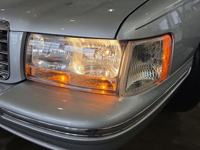 1999 Cadillac DeVille Base
