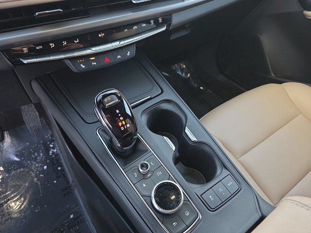 2024 Cadillac XT4 Luxury