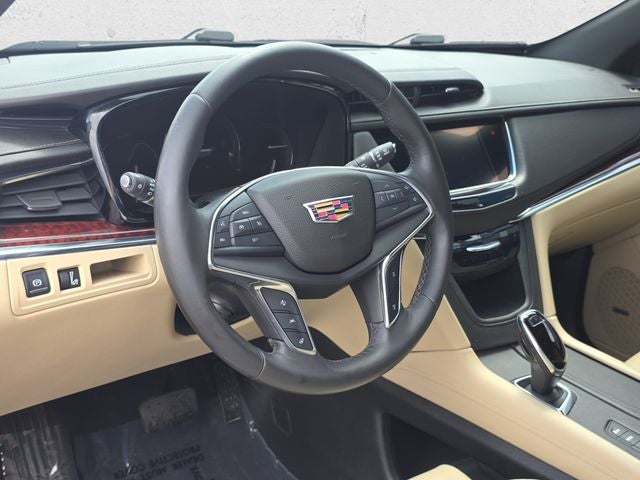 2017 Cadillac XT5 Premium Luxury