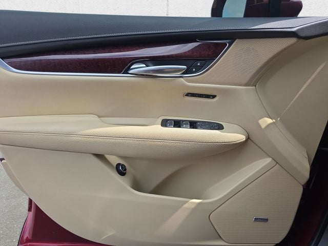 2017 Cadillac XT5 Premium Luxury