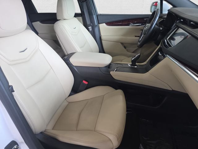 2019 Cadillac XT5 Premium Luxury