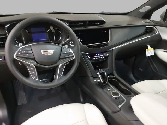 2025 Cadillac XT5 Sport