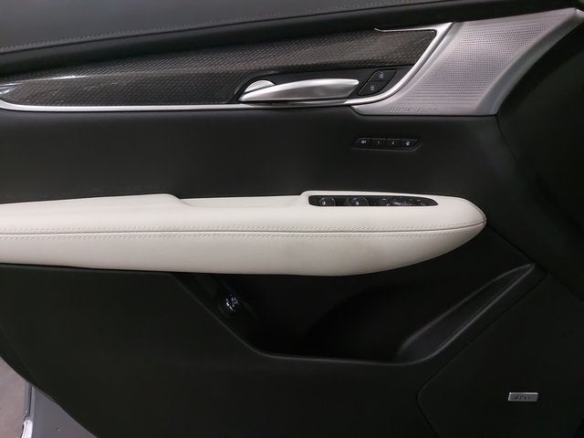 2025 Cadillac XT5 Sport