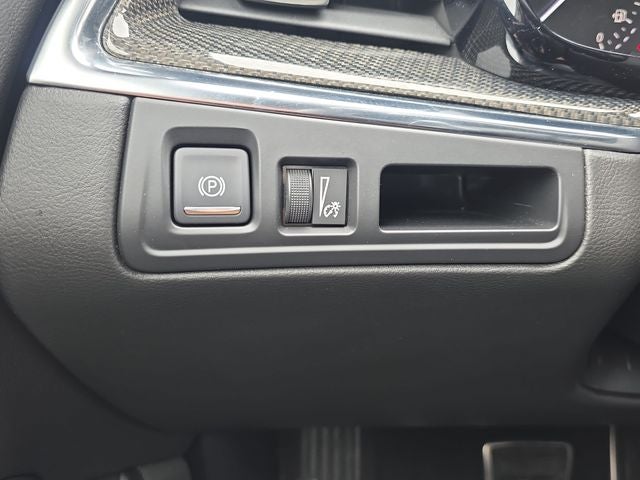 2020 Cadillac XT5 Sport
