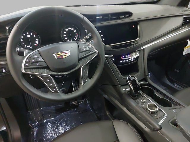 2025 Cadillac XT5 Sport