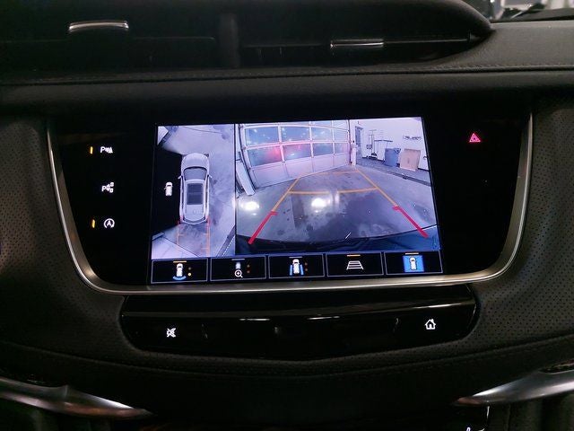 2025 Cadillac XT5 Sport