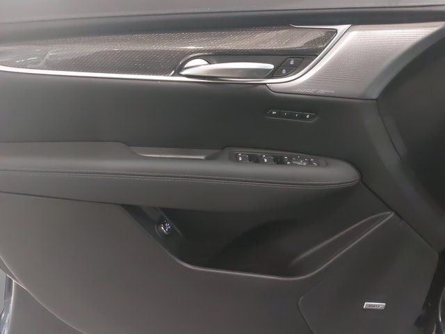 2025 Cadillac XT5 Sport