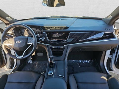 2025 Cadillac XT6 Premium Luxury