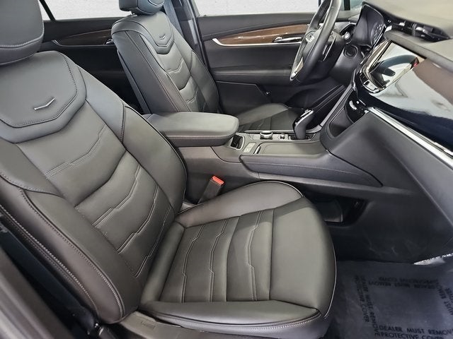 2025 Cadillac XT6 Sport